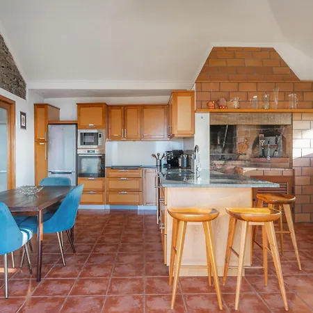 Vakantiehuis New Quinta Aurora - Heated Private Pool, Ocean View, Organic Garden