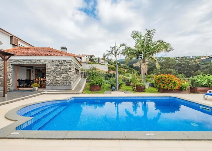 Dom wakacyjny New Quinta Aurora - Heated Private Pool, Ocean View, Organic Garden *