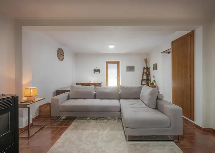 Dom wakacyjny New Quinta Aurora - Heated Private Pool, Ocean View, Organic Garden *